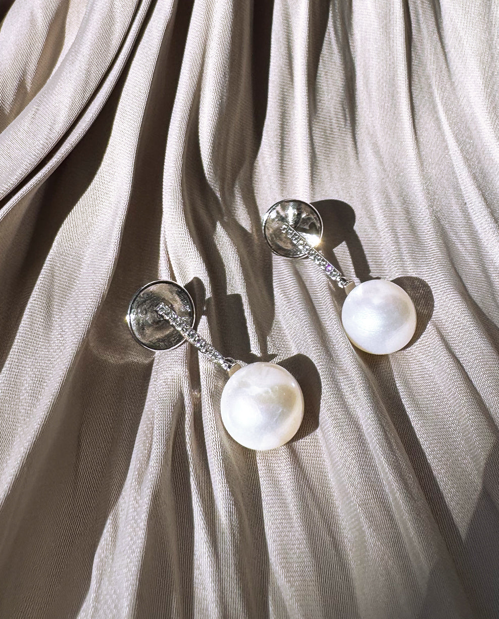 Brinco em Prata 925 Pérola Shell e Zircônias