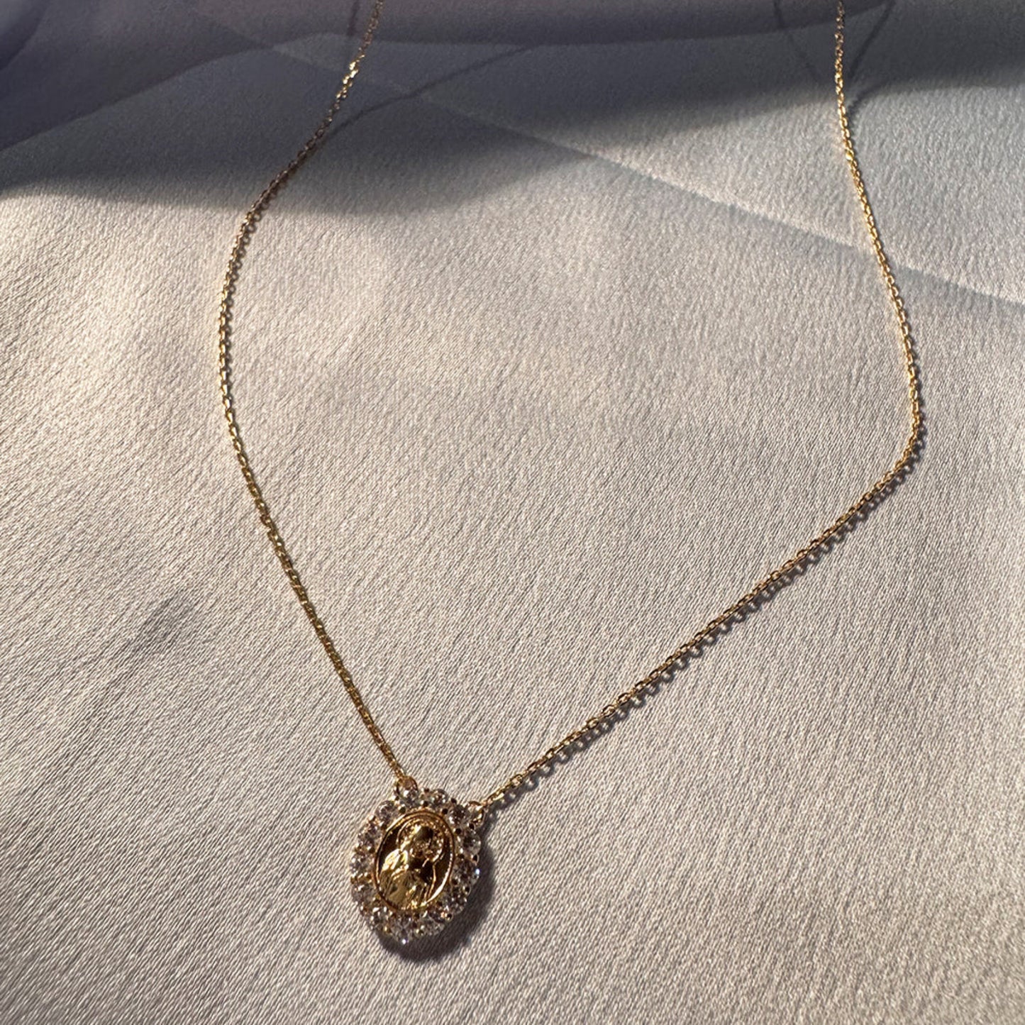 Corrente Sagrado Coração de Jesus em Prata 925 com Banho de Ouro 18k