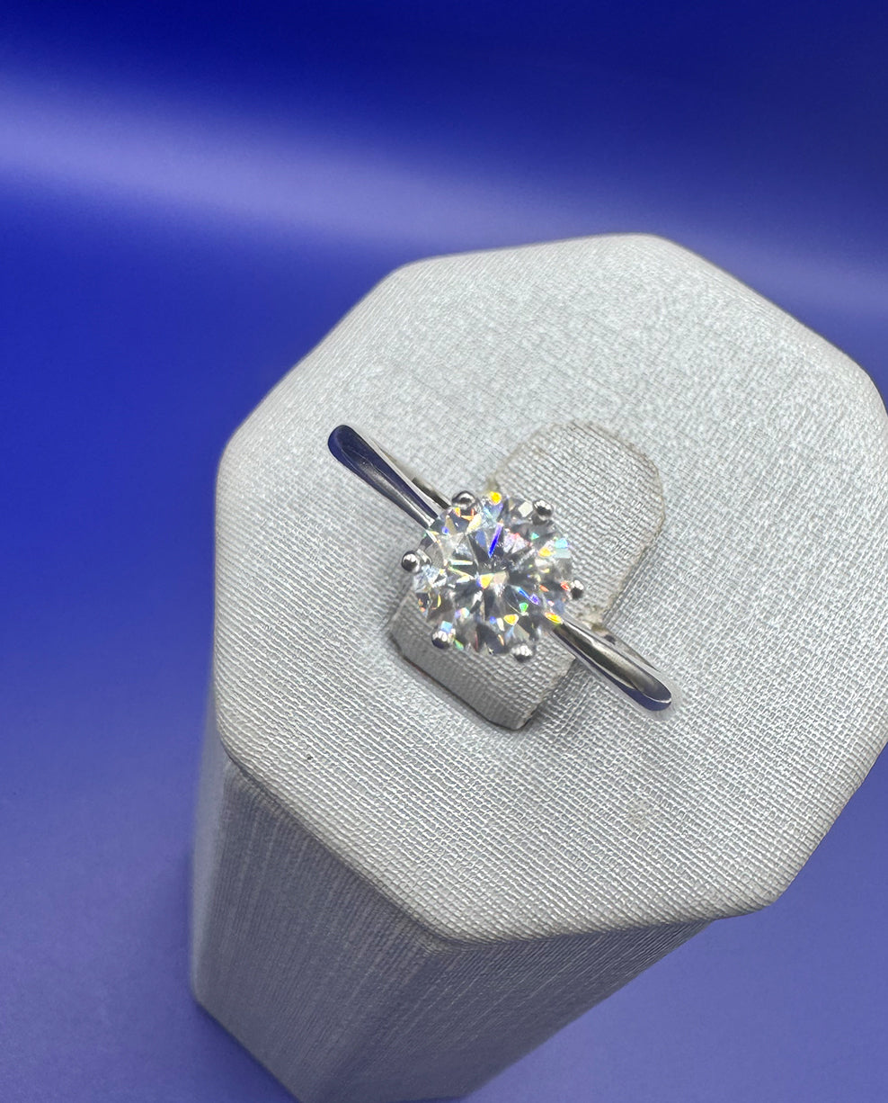 Anel Solitário Prata 925 com Banho de Ródio e Moissanite 6,5 mm