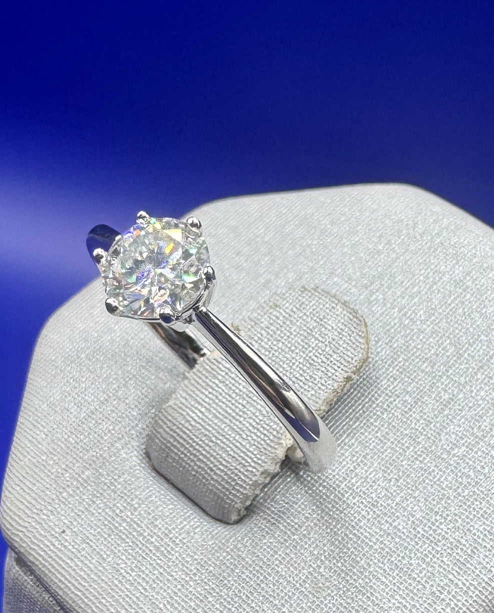 Anel Solitário Prata 925 com Banho de Ródio e Moissanite 6,5 mm