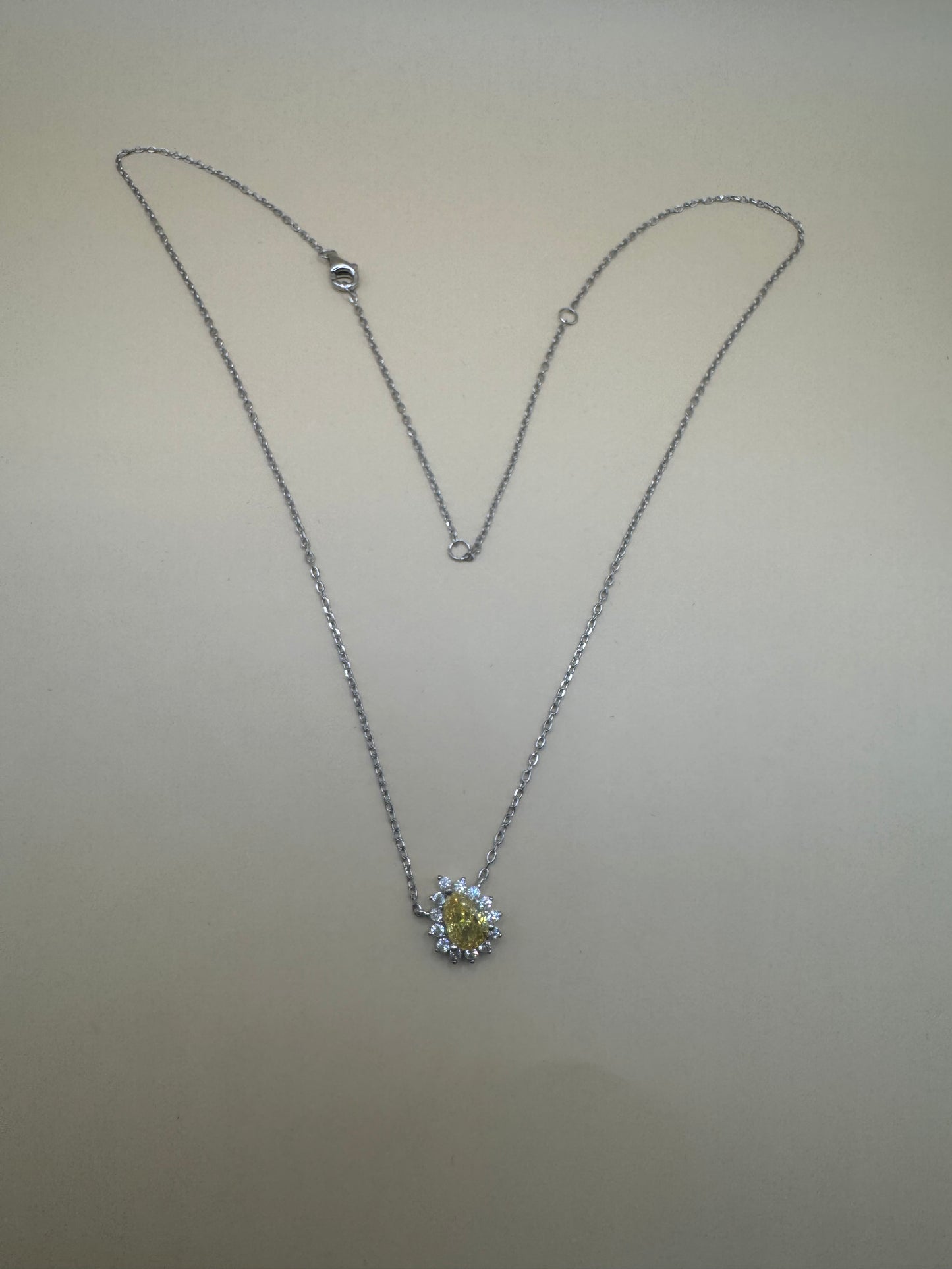 Colar Princesa Gota Amarelo fancy em Prata 925 com Banho de Ródio