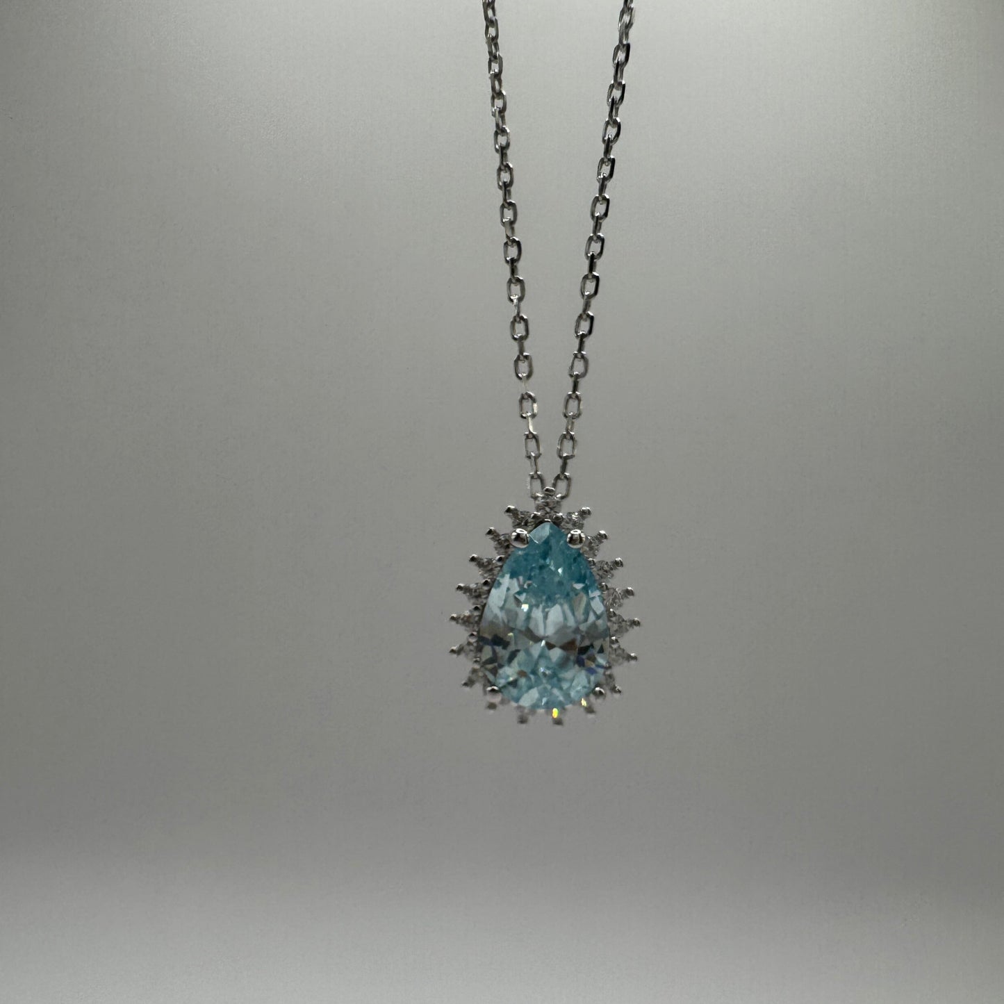 Colar Princesa Azul em Prata 925 com Banho de Ródio
