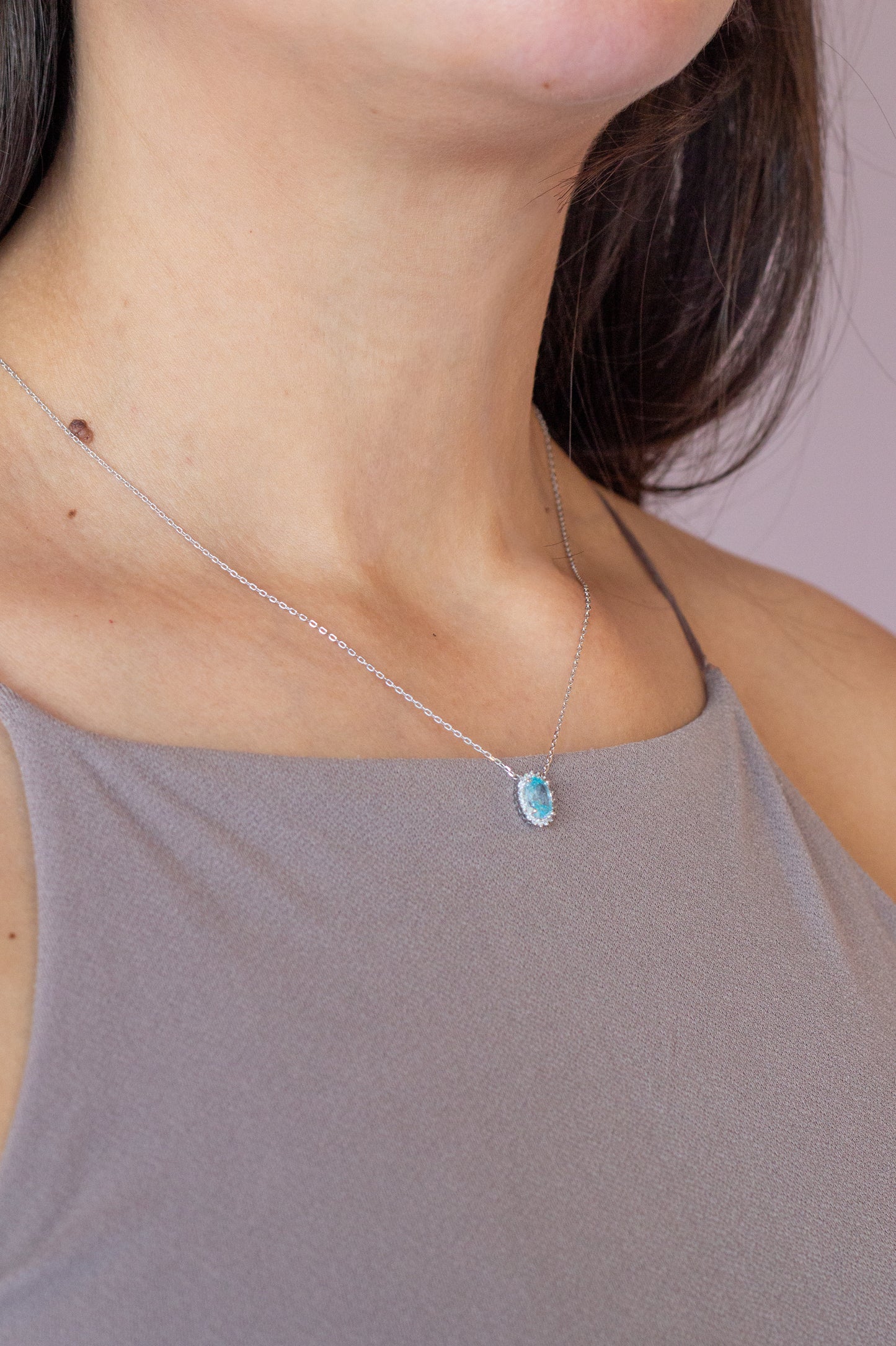 Corrente Princesa com Pingente Azul Oval em Prata 925 com Banho de Ródio