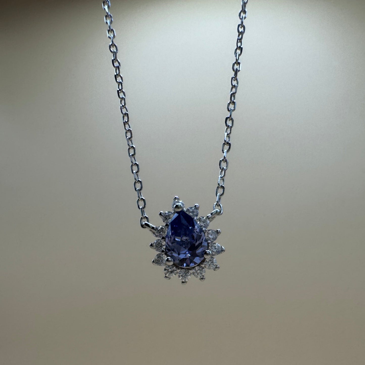 Colar Princesa Gota tanzanita em Prata 925 com Banho de Ródio
