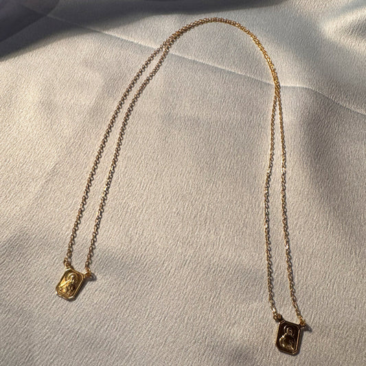 Escapulário Nossa Senhora do Carmo e Sagrado Coração de Jesus em Prata 925 com Banho de Ouro 18k