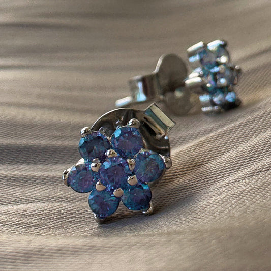 Brinco Flor em Prata com Zircônias Tanzanita Princesa