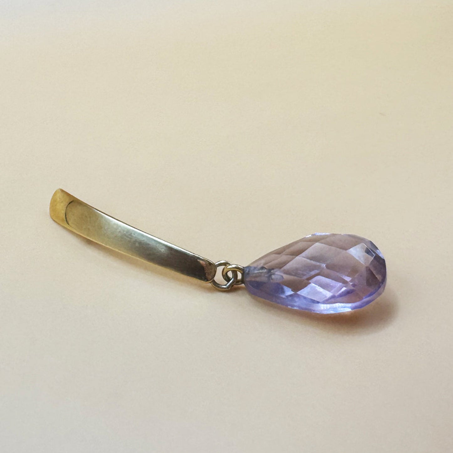 Pingente em Ouro Amarelo 18k/750 com Cristal Lavanda