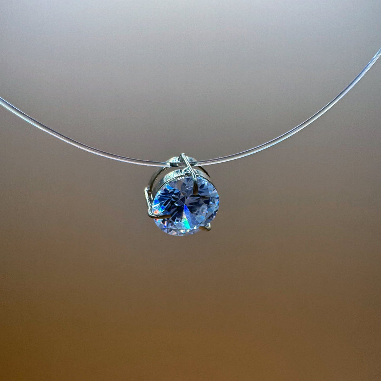 Colar Ponto de Luz 18k Zircônia e Fio de Nylon