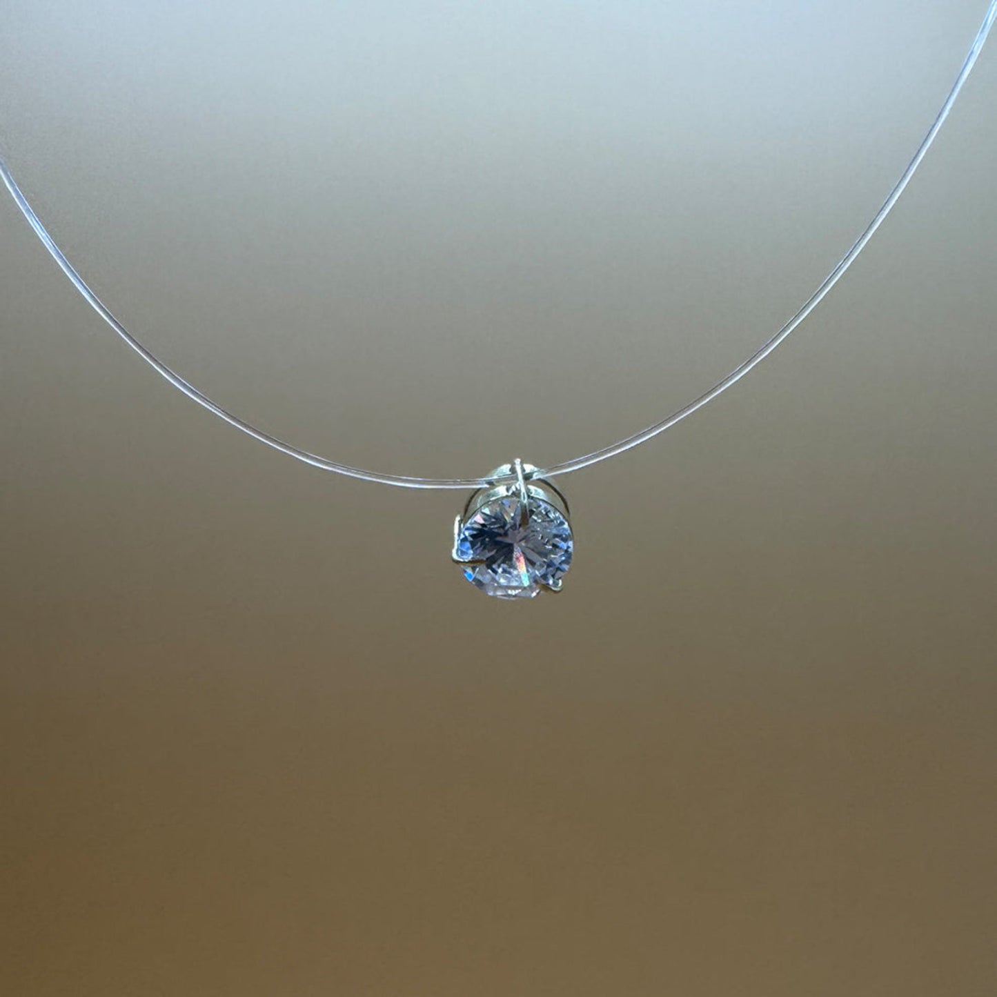 Colar Ponto de Luz 18k Zircônia e Fio de Nylon