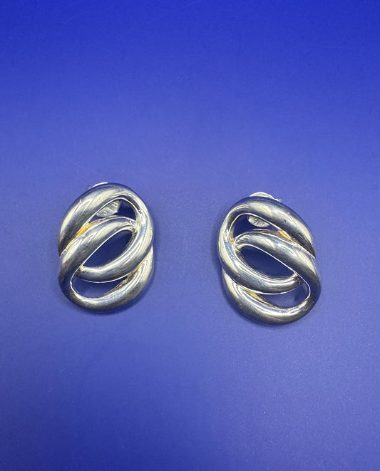 Brinco em Prata 925 com Elos Entrelaçados