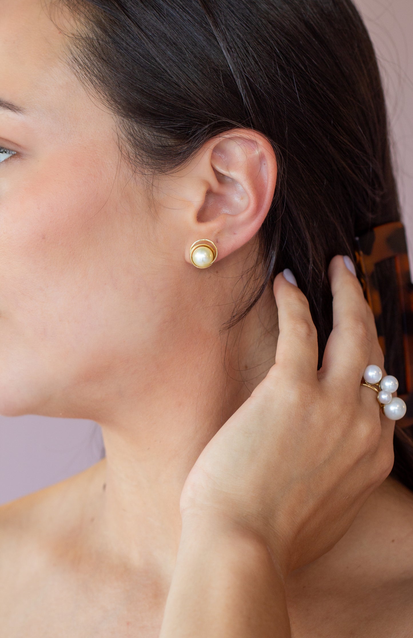 Brinco Órbita em Ouro 18k com Pérola de Água Salgada – Joia Autoral e Artesanal- sob encomenda