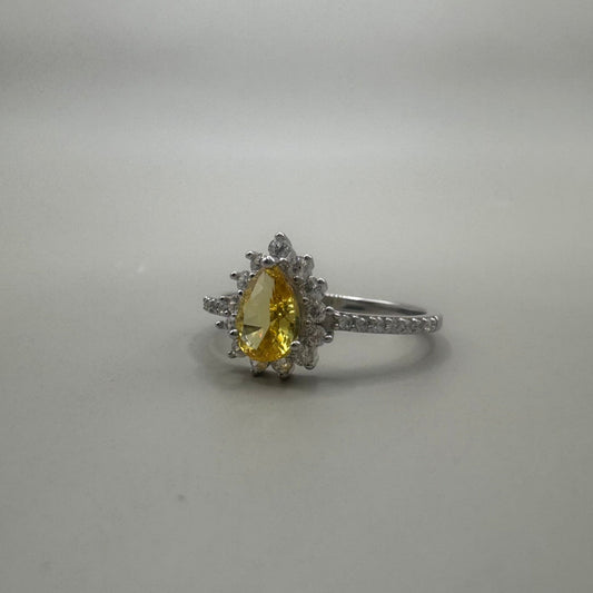 Anel Princesa Amarelo Gota em Prata 925 com Banho de Ródio